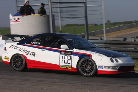 Honda Integra’en og Jakob Borum befandt sig godt på Ring Djursland.